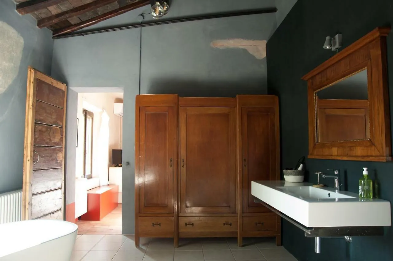 Corte Mantovanella Sant'antonio  Bed & Breakfast